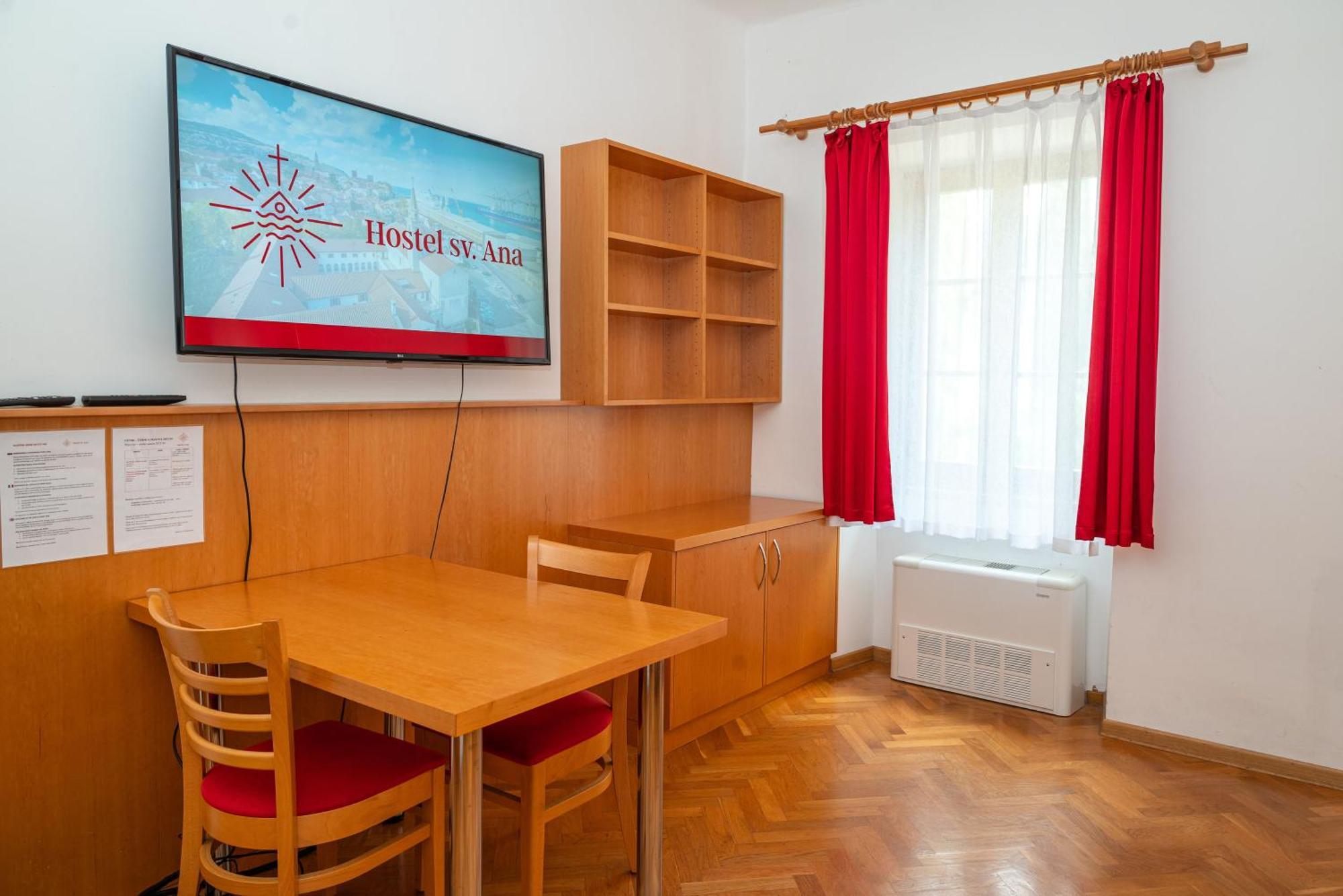 Hostel Sveta Ana Koper Exterior photo